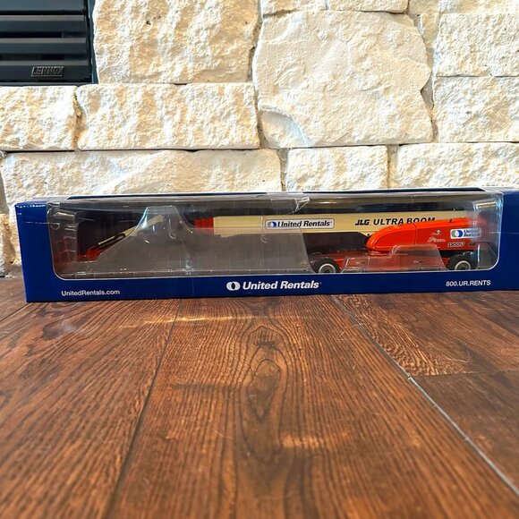 Collectors's series XIV JLG 1850SJ Ultra Boom 1/32 Scale Diecast - Picture 1 of 9